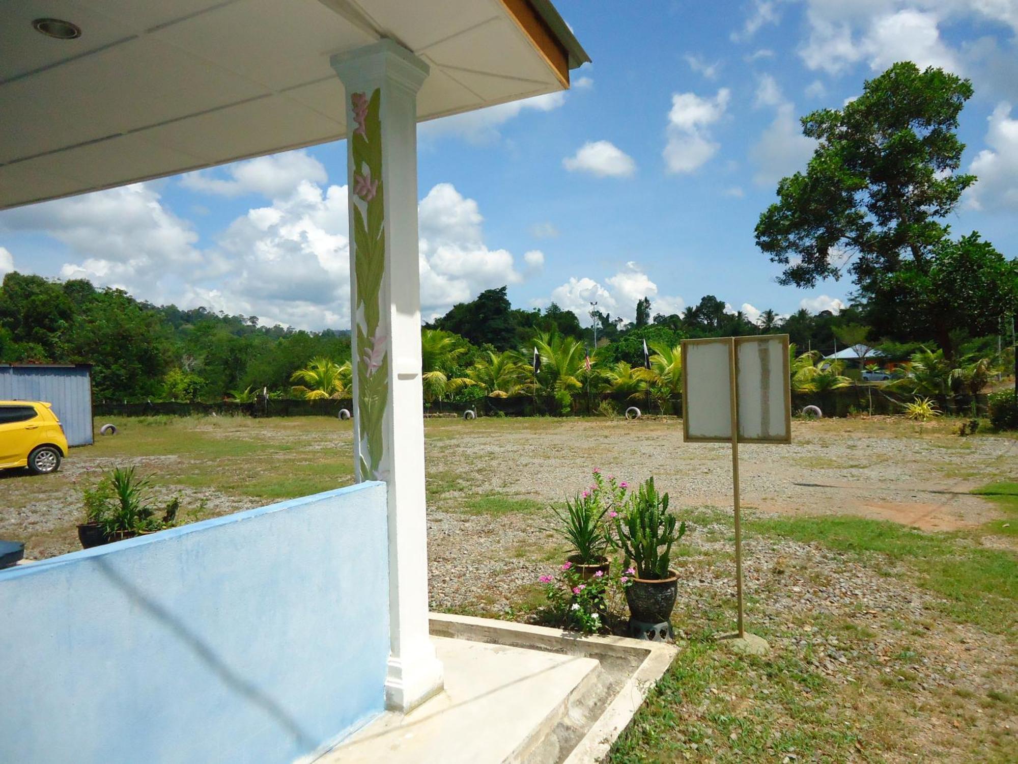 D'Pinggir Guest Room Kuala Tahan Eksteriør billede